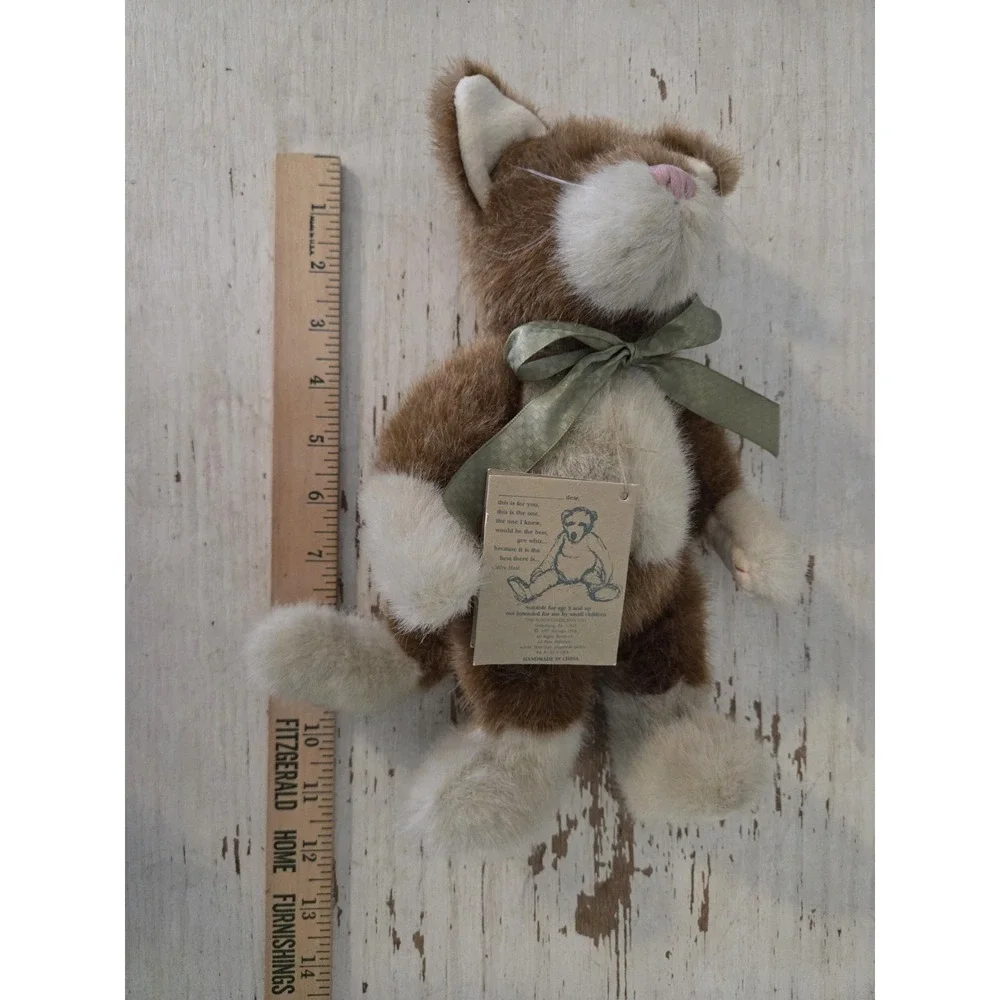Boyd's Bear Brown White Plush Jointed Cat Green Bow